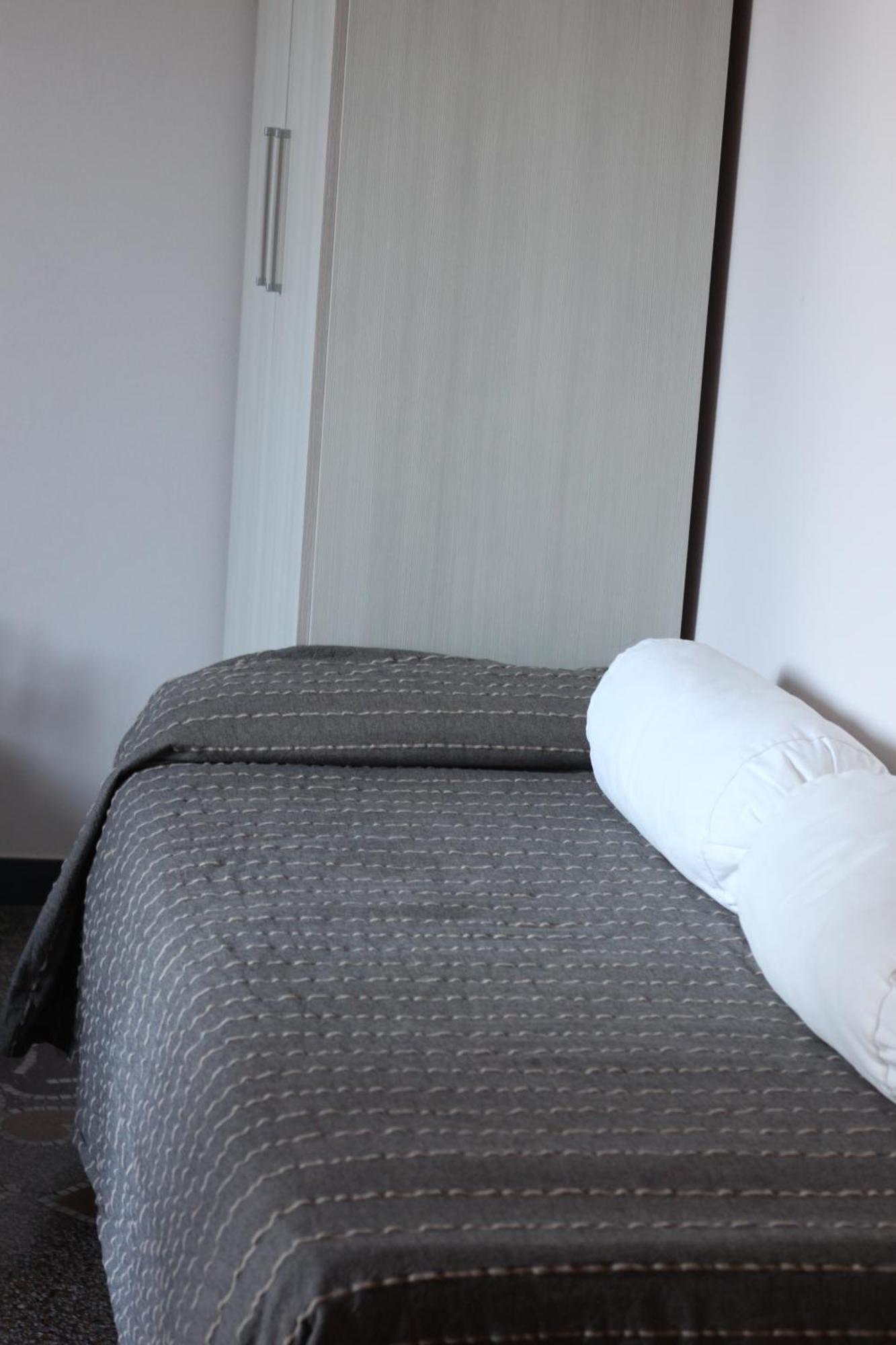 B&B Cernaia 42 La Spezia Phòng bức ảnh